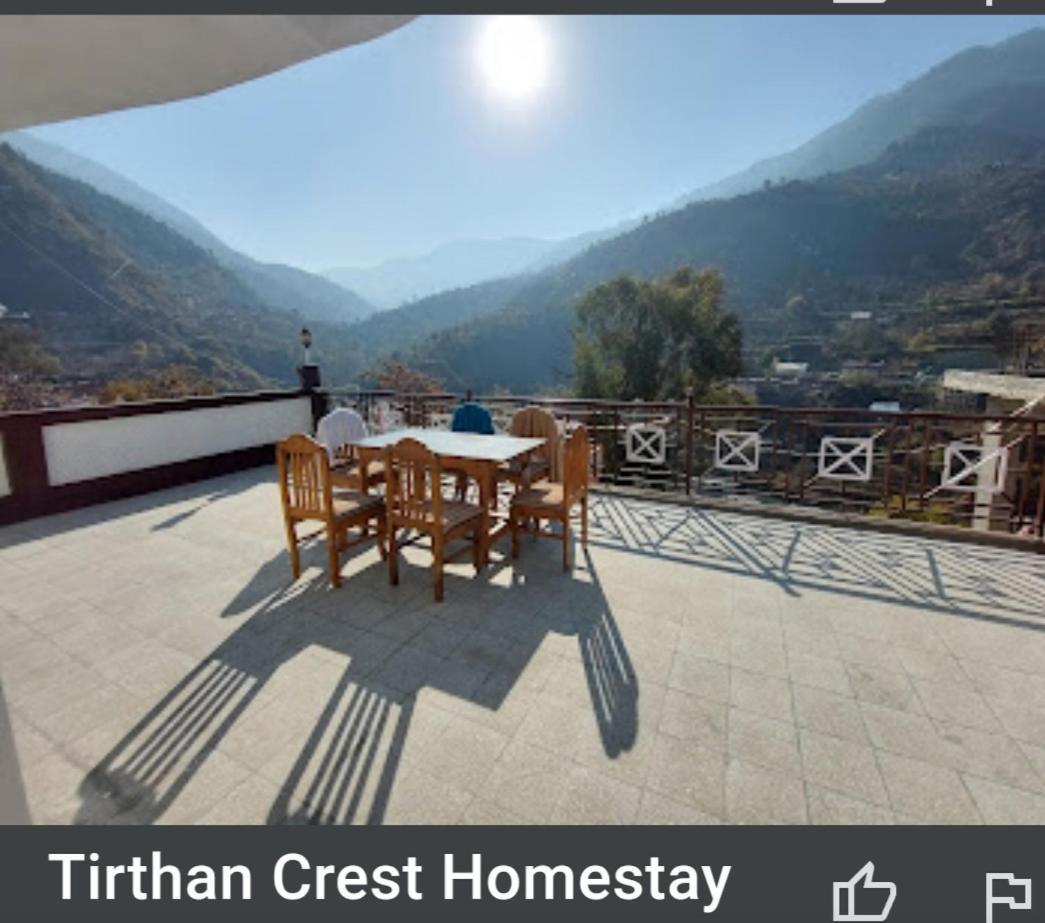 Tirthan Crest Homestay Banjār Exteriör bild