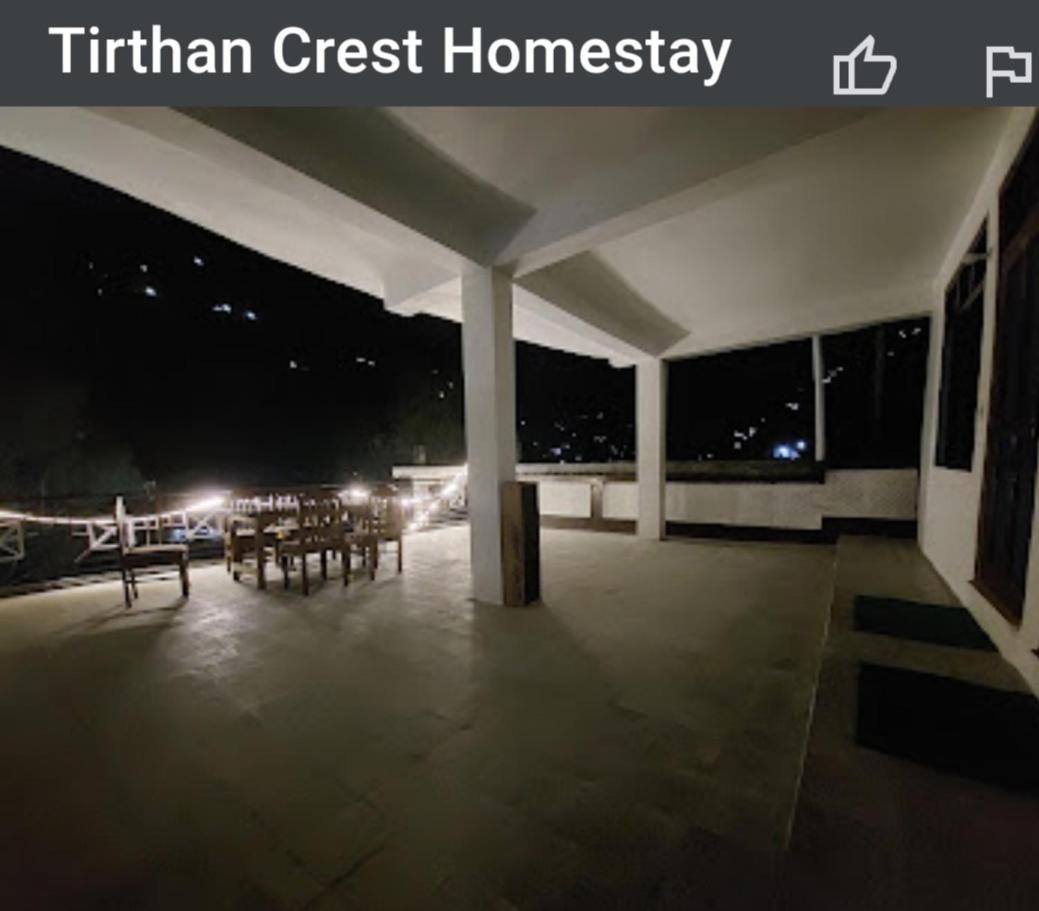 Tirthan Crest Homestay Banjār Exteriör bild