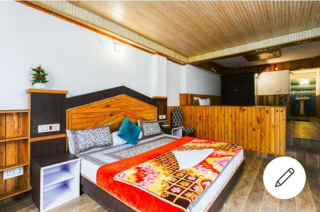 Tirthan Crest Homestay Banjār Exteriör bild
