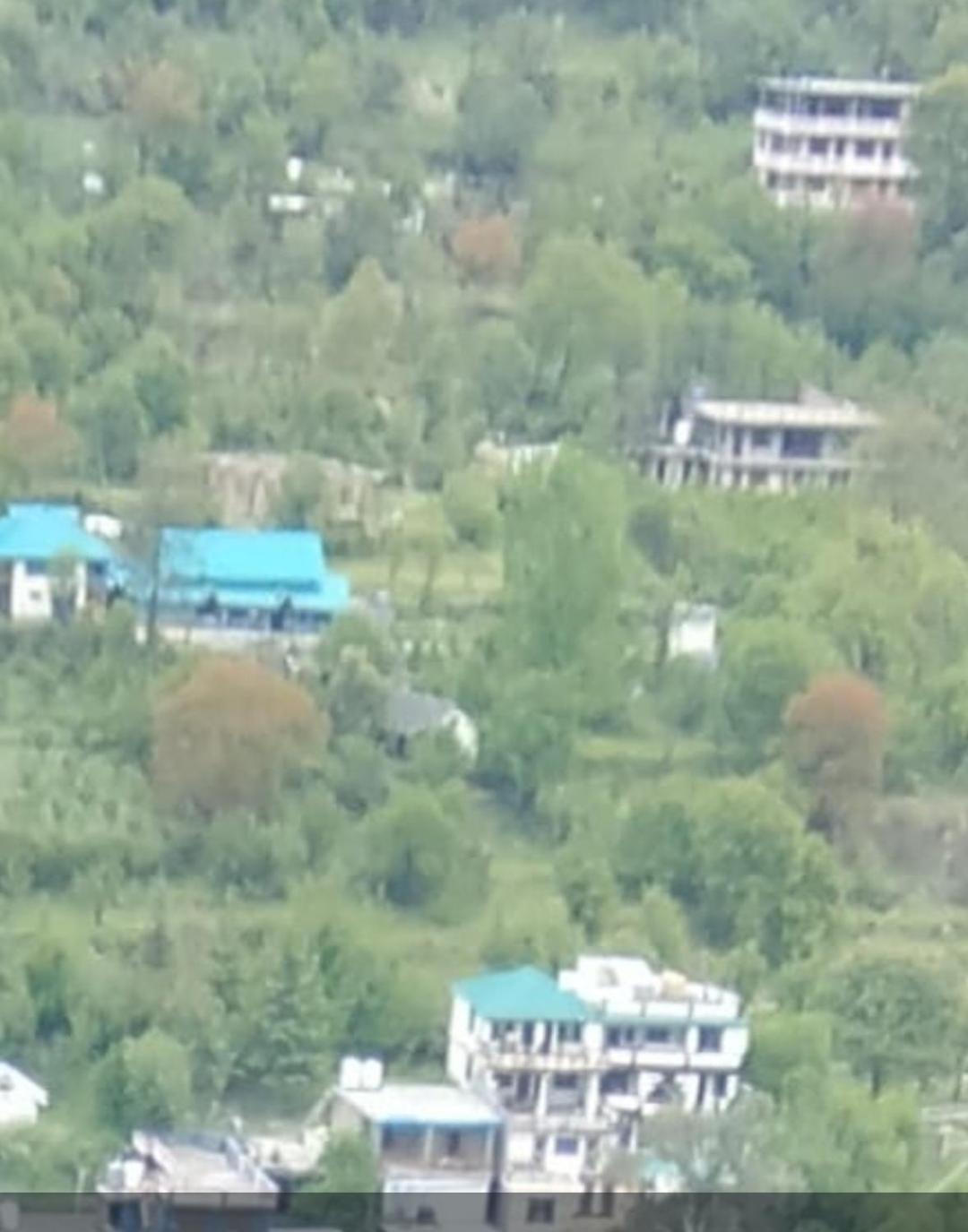 Tirthan Crest Homestay Banjār Exteriör bild